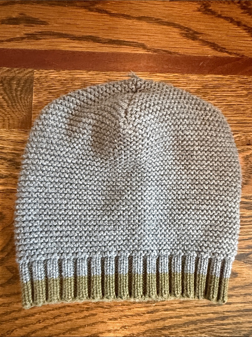 Gap Gray Knit Beanie with Olive Trim